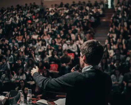 A qué hora y cuando será el primer debate presidencial