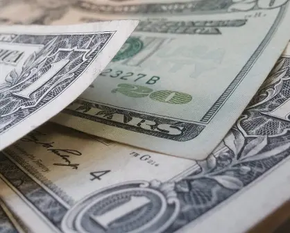 Precio del dólar hoy 27 de octubre de 2025: $16.40 a la compra y $20.35 la venta