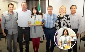 Con lápiz, color y corazón, Carmen dibuja “Edúcate para cambiar el mundo” y alza la voz por los niños sin escuela