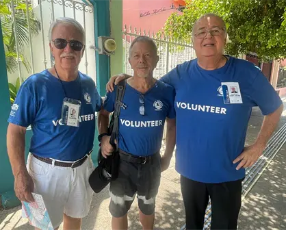 Blue Shirts, la comunidad extranjera de voluntarios que atiende a los turistas de cruceros en Mazatlán