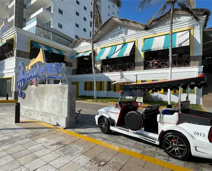 Restaurante de mariscos El Sinaloense ofrece una experiencia gastronómica y musical muy mazatleca