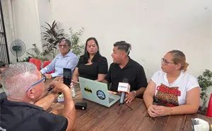 Se organizan vecinos de Pradera Dorada en Mazatlán para ampliar el servicio de transporte urbano