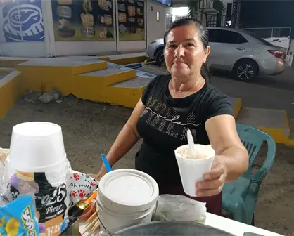 Doña Kitty tiene 10 años dando sabor a Culiacán con sus esquites en Alturas del Sur