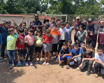 Atención médica, deporte y apoyos sociales llenan de bienestar la colonia Renato Vega Amador en Culiacán