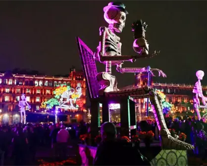 El Zócalo de la CDMX se transforma en un altar gigante para celebrar el Día de Muertos 2025