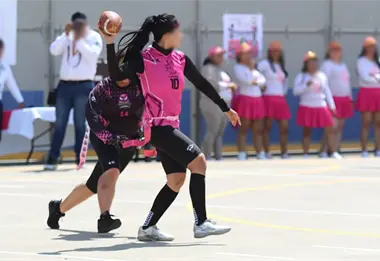 Mujeres privadas de la libertad participan en torneo de futbol flag en Morelos