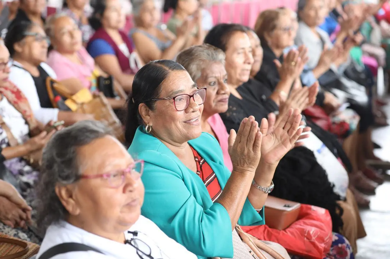 Pensión del Bienestar noviembre 2025: calendario tentativo de pagos y novedades.