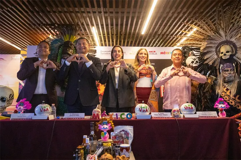 Presentan cartelera de eventos en Puebla del Día de Muertos 2025. Foto: Cortesía