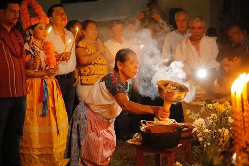 Cada elemento del altar de muertos mantienen vivas las raíces. Foto: Cortesía.